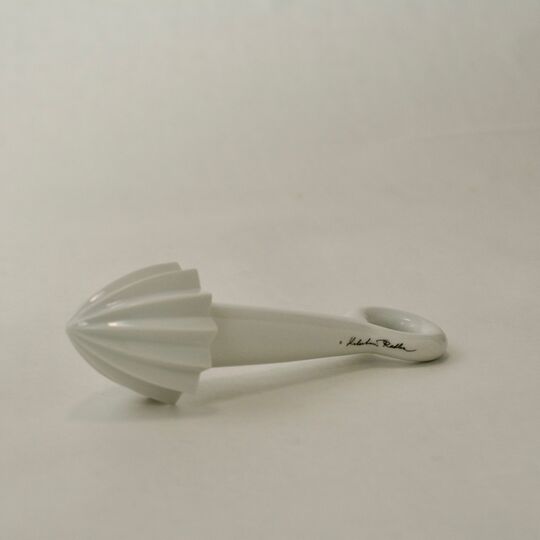 Porcelánový lis na citróny, Radka Linhartová