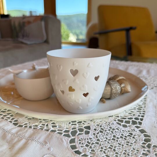 Porcelánový svícen Srdíčka, Raeder