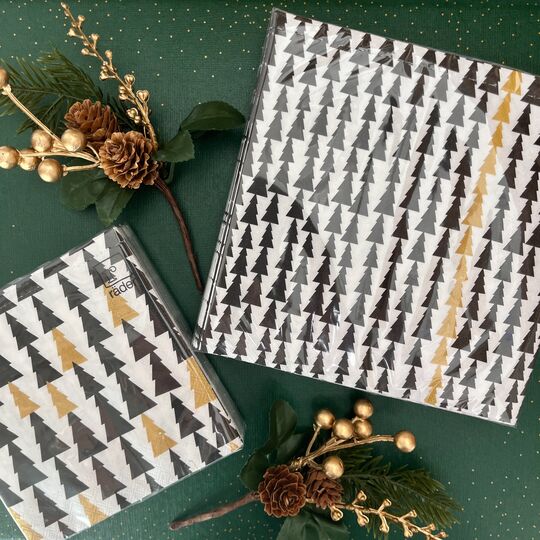 Vánoční papírové ubrousky s motivem stromečků