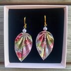 Barevné náušnice, papírové, voděodolné