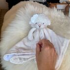 Ona - růžové tvářičky