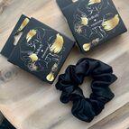 Nebo třeba náramek