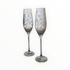 Motiv rozpůlených srdíček a ...