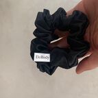 Gumička, co skvěle drží a netáhne