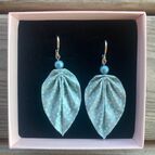 Modrounké náušnice, papírové, voděodolné