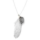 Řetízek s pírkem puntíky