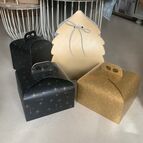 Zlato-černá variace dárkových krabic