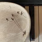 Dřevěný tácek Wonderland, Räder