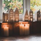 Porcelánový domeček na čajovou svíčku Räder