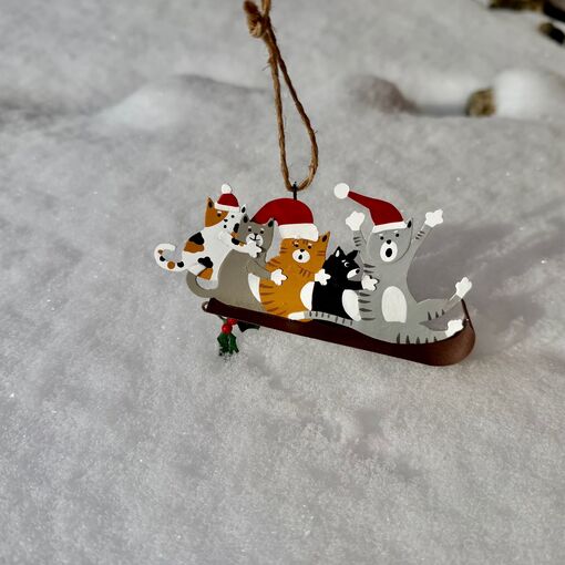 Originální dekorace z plechu, motiv kočiček