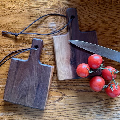 Krájecí mini prkénko z ořechu