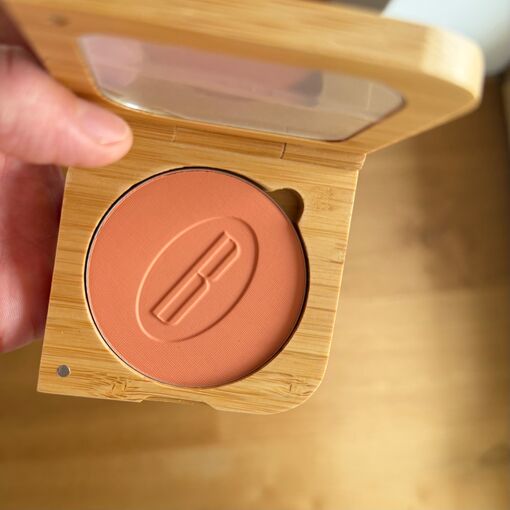Saténová minerální tvářenka (odstín 20 Peach)