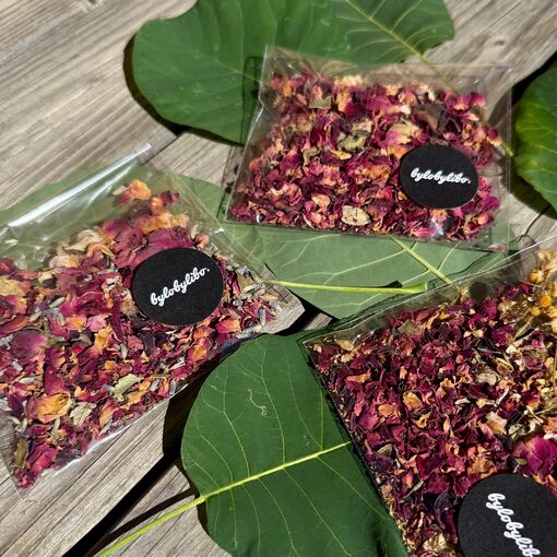 Bylinný napařovač pleti