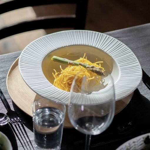 MIX & MATCH Porcelánový talíř hluboký s reliéfem